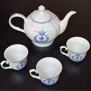 Brew To A Tea - Blue Dream Tea Set - 3 Tea cups & Tea Pot